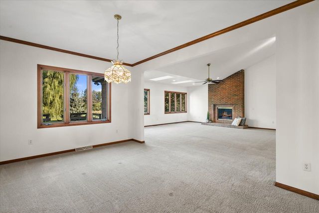 7306 Forty Acre ROAD, Franksville, WI 53126