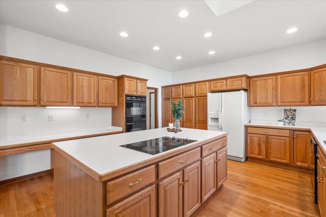 7306 Forty Acre ROAD, Franksville, WI 53126