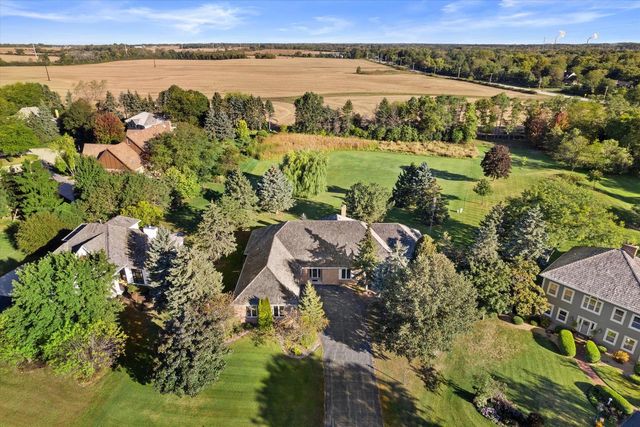 7306 Forty Acre ROAD, Franksville, WI 53126