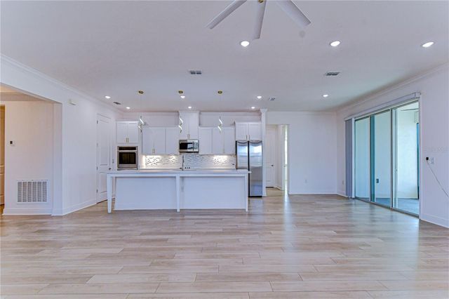 10027 DOLPHIN GULL CIRCLE, Thonotosassa, FL 33592