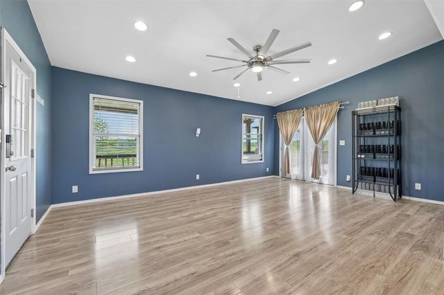8004 Niederwald Strasse, Kyle, TX 78640
