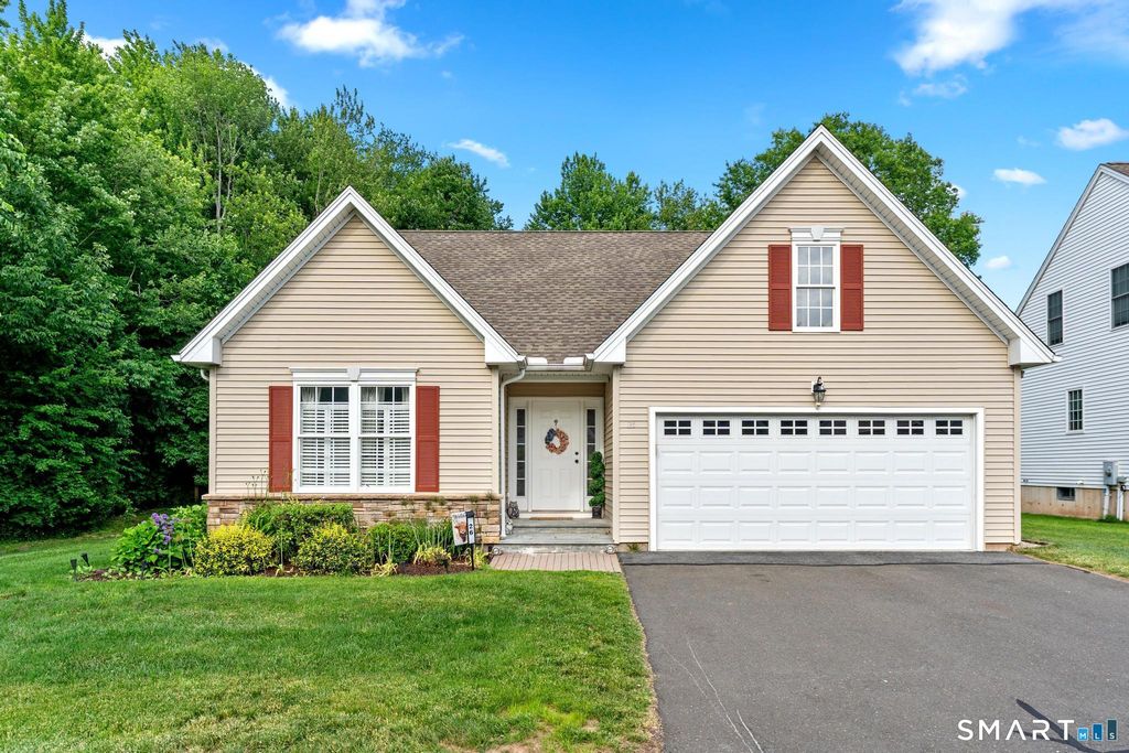 26 Mystique Lane 26, Cromwell, CT 06416