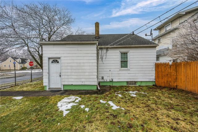 82 Midland Avenue, Rochester, NY 14621