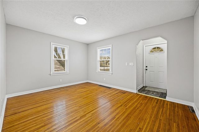 82 Midland Avenue, Rochester, NY 14621