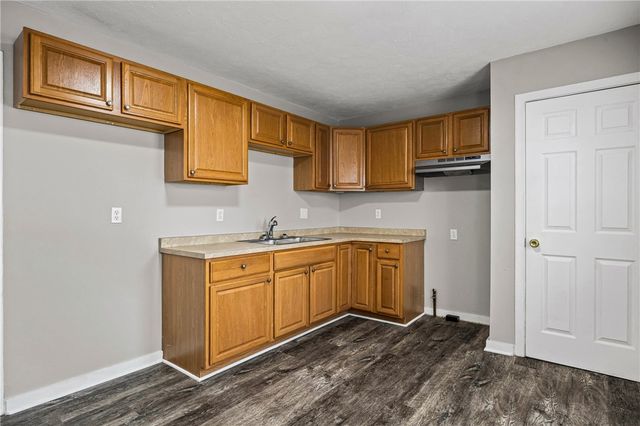 82 Midland Avenue, Rochester, NY 14621