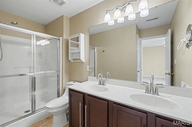 692 Homerun Drive 62N, O'fallon, MO 63366