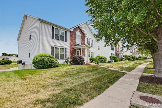 692 Homerun Drive 62N, O'fallon, MO 63366