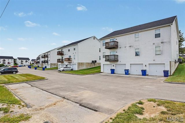 692 Homerun Drive 62N, O'fallon, MO 63366