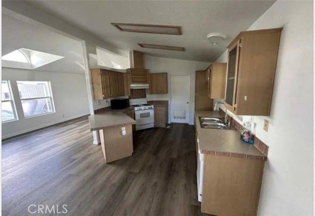 10900 Sepulveda 23, San Fernando, CA 91345