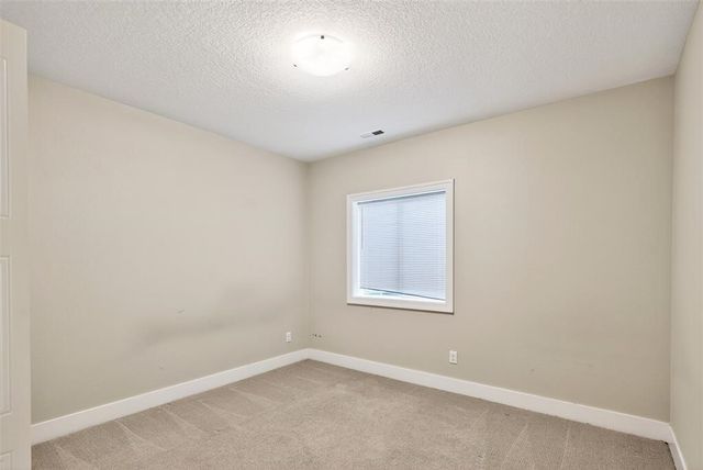 2391 SE 5th Street, West Des Moines, IA 50265