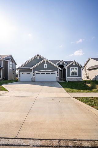 2391 SE 5th Street, West Des Moines, IA 50265