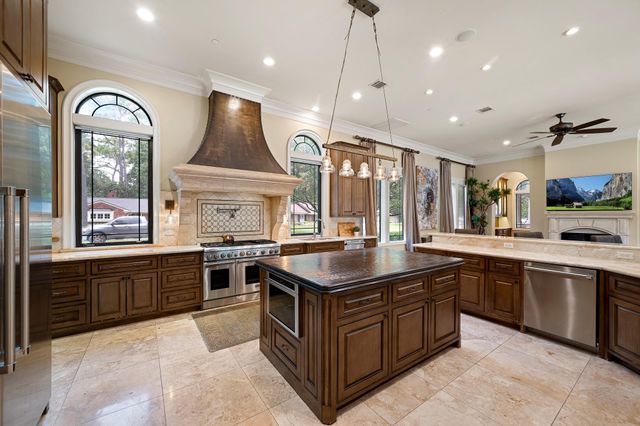 11713 Monica Street, Houston, TX 77024