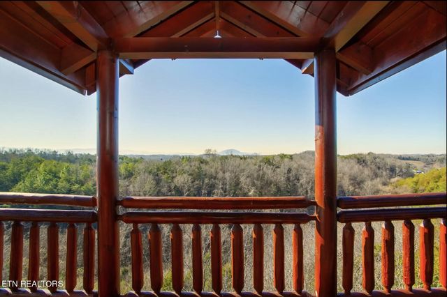 2087 Kerr Rd, Sevierville, TN 37876