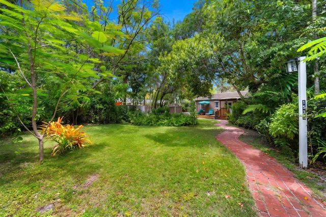 1535 Dewey Street, Hollywood, FL 33020