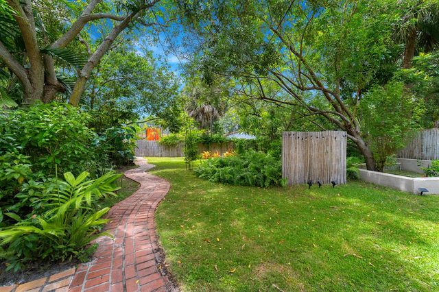 1535 Dewey Street, Hollywood, FL 33020