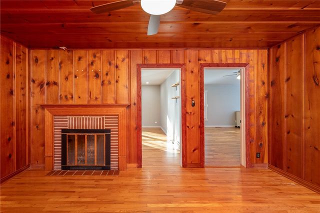 1136 N Hillcrest Avenue, Fayetteville, AR 72703