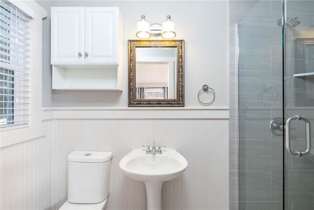 1136 N Hillcrest Avenue, Fayetteville, AR 72703