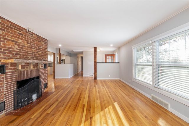 1136 N Hillcrest Avenue, Fayetteville, AR 72703