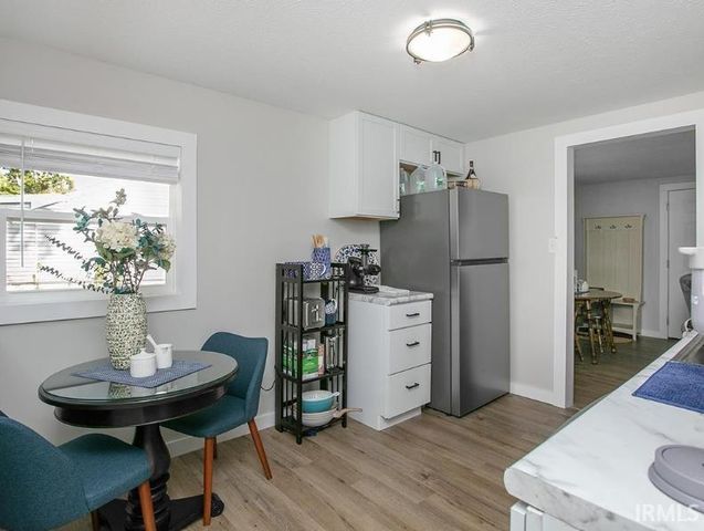 1320 Eastbrook Drive, South Bend, IN 46616