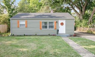 1320 Eastbrook Drive, South Bend, IN 46616