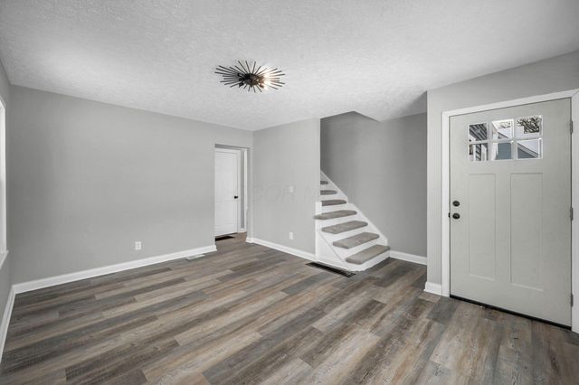 1816 Brentnell Avenue, Columbus, OH 43219