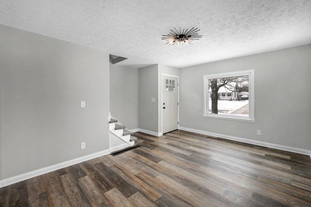 1816 Brentnell Avenue, Columbus, OH 43219