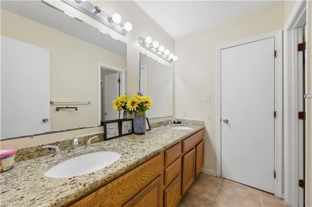 340 Witness Ln Unit B, Newport News, VA 23608