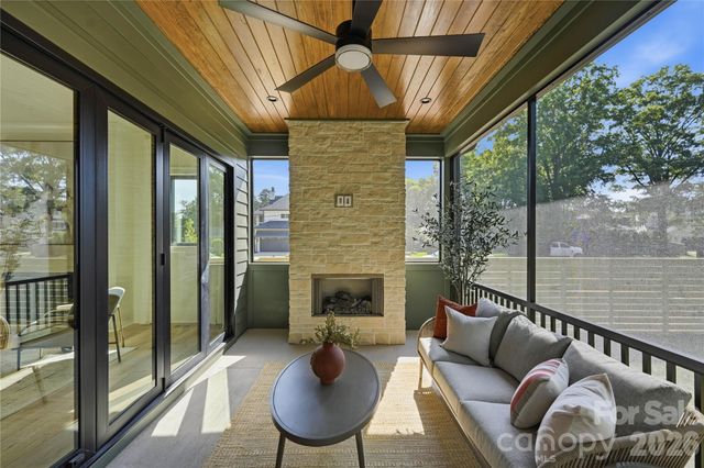 709 Bertonley Avenue, Charlotte, NC 28211