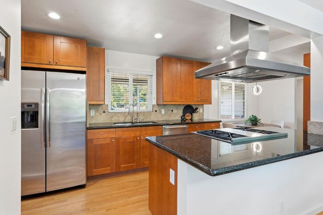 1141 Brownwyk Dr, Sacramento, CA 95822
