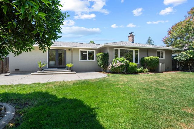 1141 Brownwyk Dr, Sacramento, CA 95822