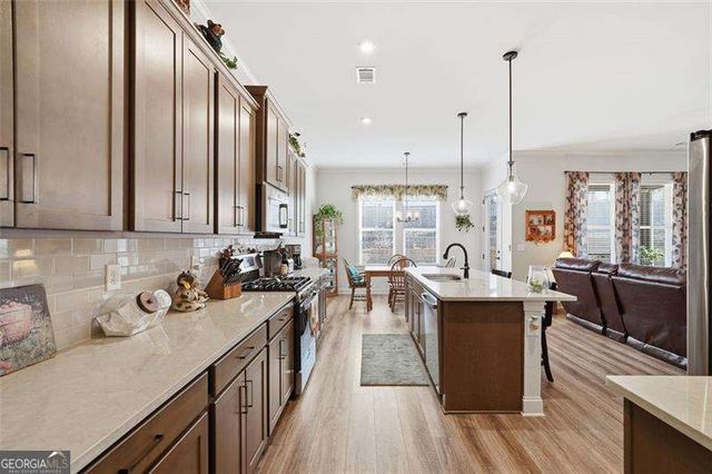 55 Linger Longer Drive, Ellijay, GA 30540