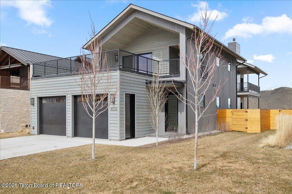 415 TETON Avenue, Jackson, WY 83001 photo 2