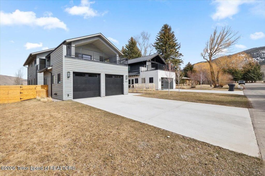 415 TETON Avenue, Jackson, WY 83001 photo 6