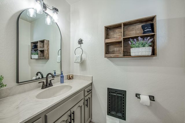 42488 Rock Ledge Road, Shaver Lake, CA 93664