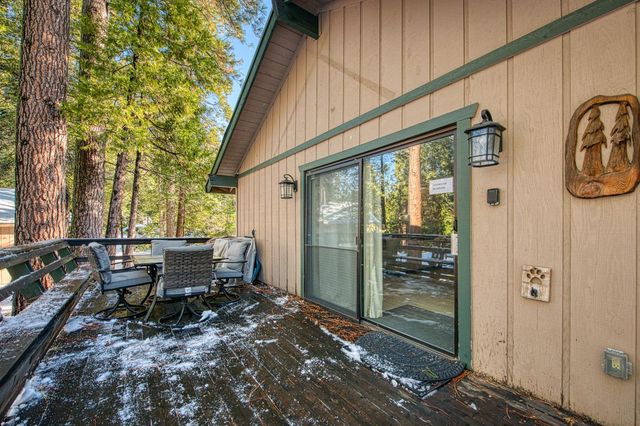 42488 Rock Ledge Road, Shaver Lake, CA 93664