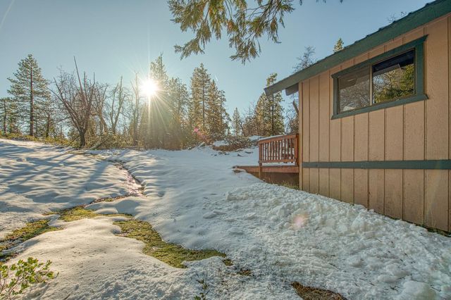 42488 Rock Ledge Road, Shaver Lake, CA 93664