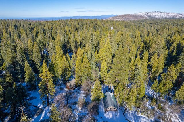 42488 Rock Ledge Road, Shaver Lake, CA 93664
