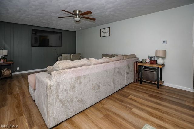 6781 Peck Road, Ravenna, OH 44266