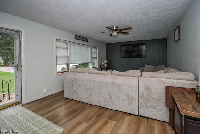 6781 Peck Road, Ravenna, OH 44266