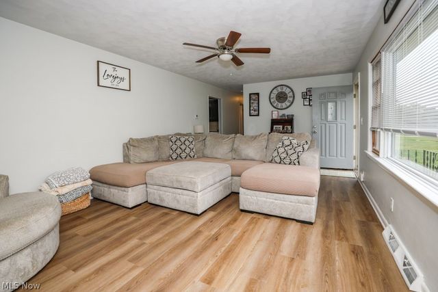 6781 Peck Road, Ravenna, OH 44266