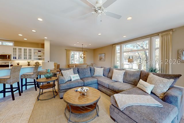 8 Curlew Rd, Hilton Head Island, SC 29928