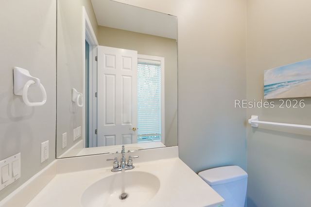 8 Curlew Rd, Hilton Head Island, SC 29928