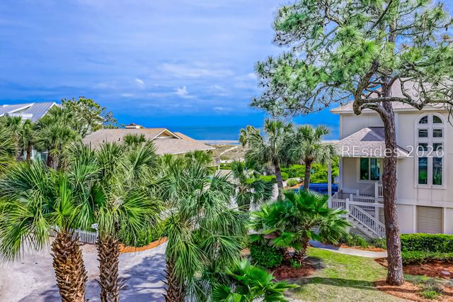 8 Curlew Rd, Hilton Head Island, SC 29928
