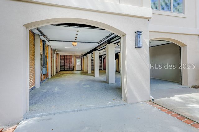 8 Curlew Rd, Hilton Head Island, SC 29928