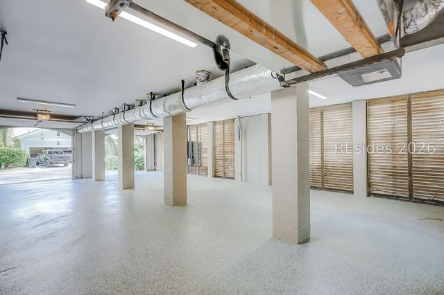 8 Curlew Rd, Hilton Head Island, SC 29928