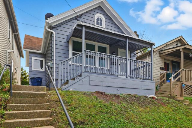 1017 E Pearson STREET, Milwaukee, WI 53202