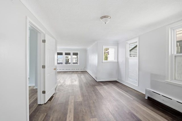 1017 E Pearson STREET, Milwaukee, WI 53202