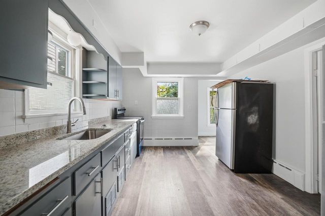 1017 E Pearson STREET, Milwaukee, WI 53202