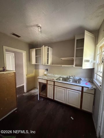 1909 E 27TH Street, Jacksonville, FL 32206