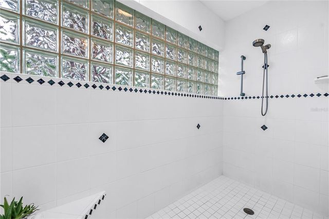 1600 SUNSET DRIVE, Clearwater, FL 33755